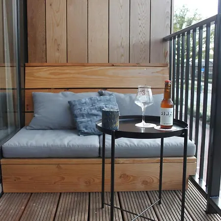 Roots Tiny House * Tilburg