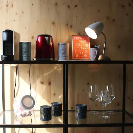 Roots Tiny House شقة *