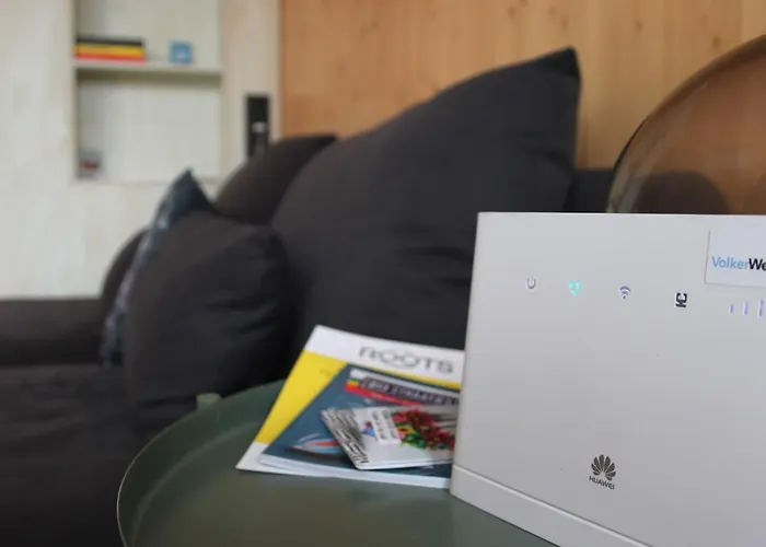 Roots Tiny House * Τίλμπουργκ